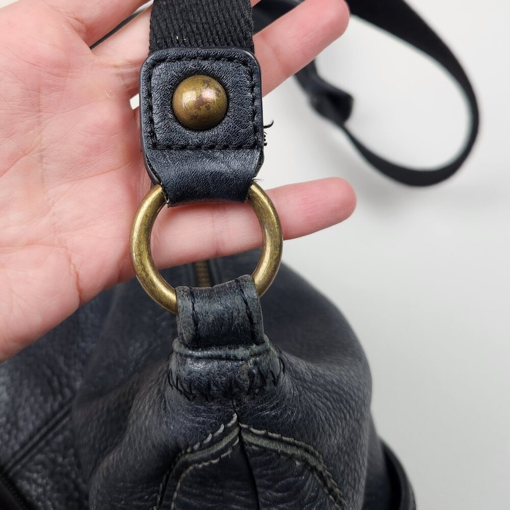 The Sak Iris Leather Crossbody Purse Black - Picture 13 of 15